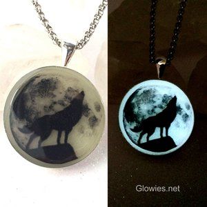 Howling Wolf Full Moon Glow in the dark Necklace